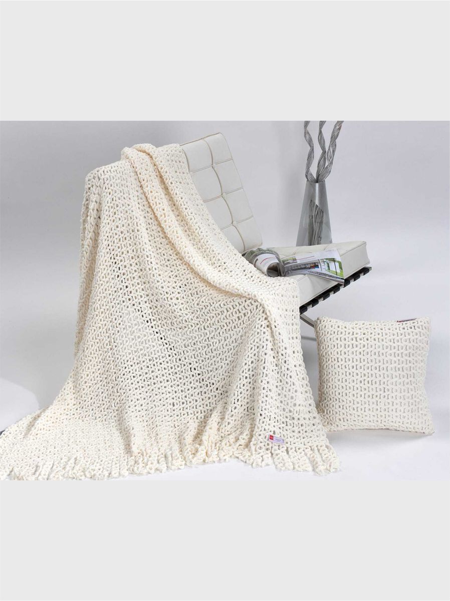 cream faux fur throw