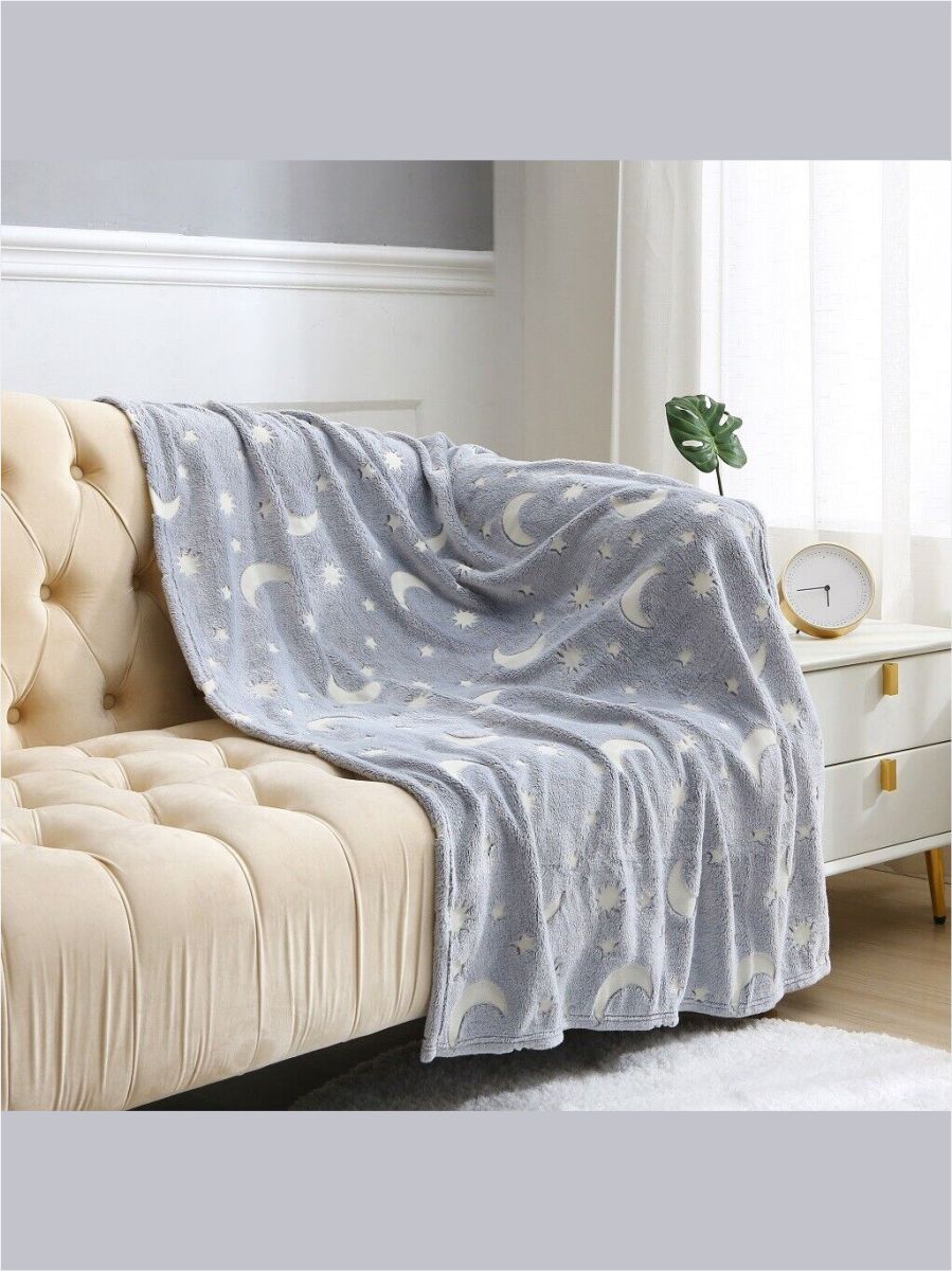 dark grey throw blanket