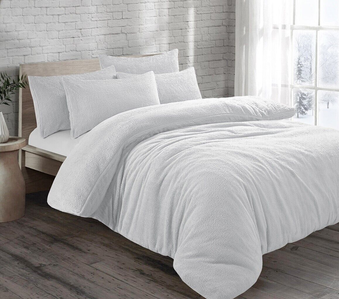 White Teddy Fleece Bedding